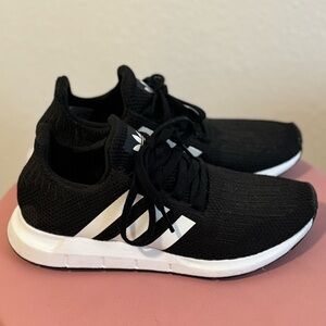 adidas Originals Women's Swift Run Sneaker 2019 - Knit